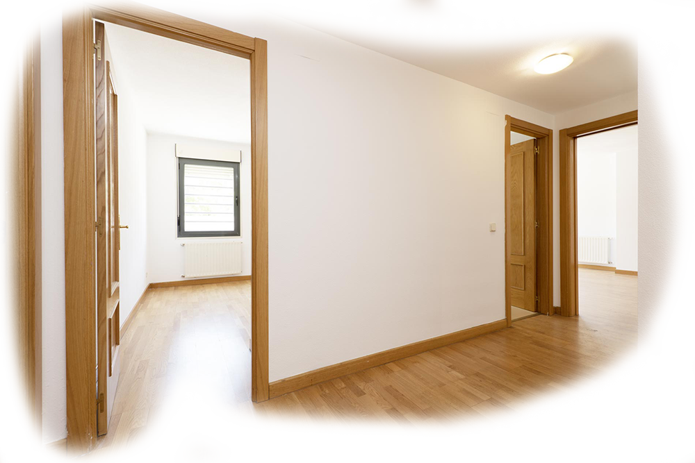 Leere, schöne Wohnung Innenansicht